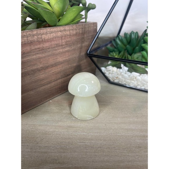 Green Onyx Mushroom Crystal Carving - Picture 2 of 5